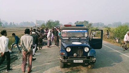 तेज रफ्तार ट्रक ने ट्रैक्टर को मारी टक्कर, दोनों के उड़े परखच्च