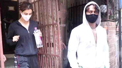 Télécharger la video: Tiger Shroff and Disha Patani spotted at  Dubbing studio | FilmiBeat