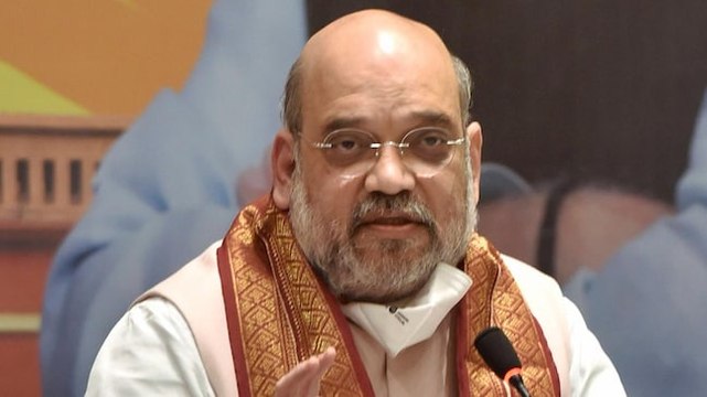 Amit Shah lands in Chennai, welcomed by CM Palaniswami, Dy CM Panneerselvam