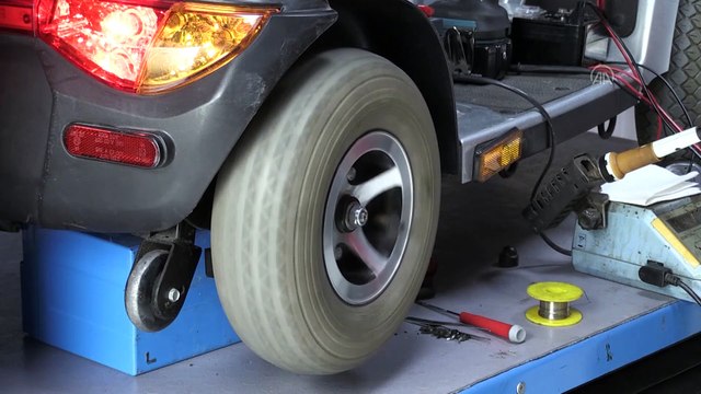 TRABZON - Belediyeden engelli araçlarına ücretsiz bakım ve tamir hizmeti