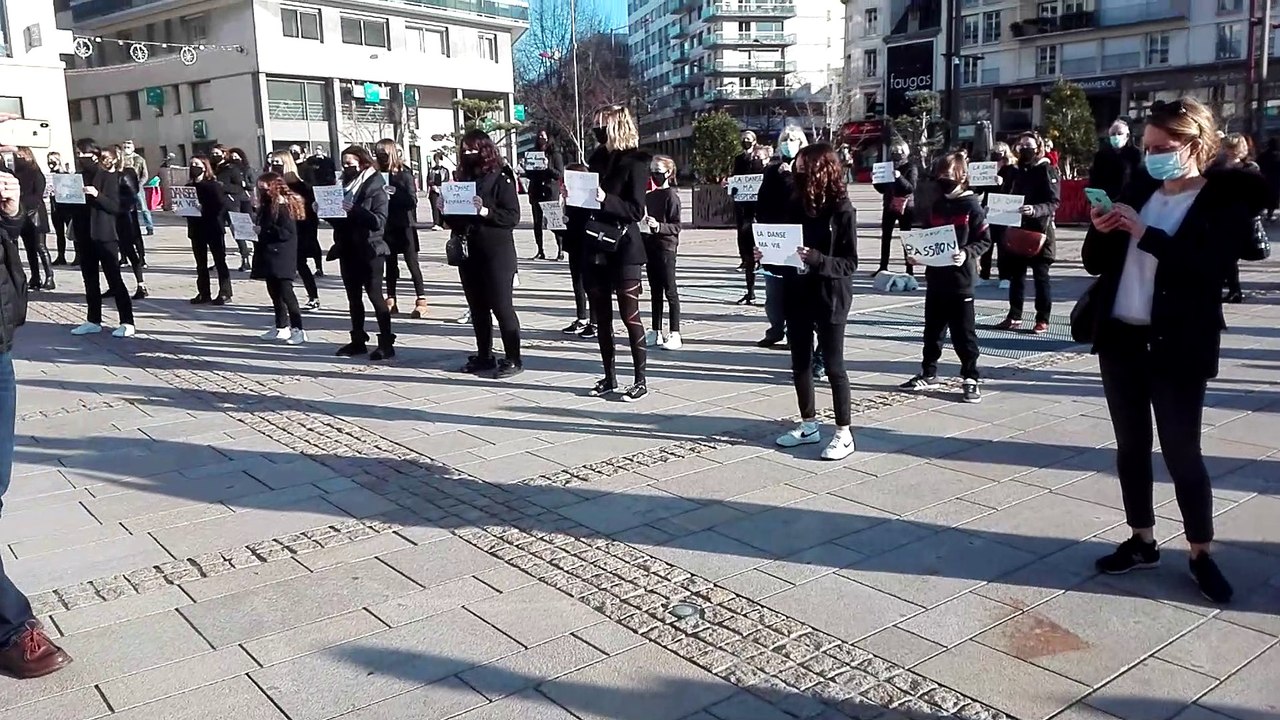 Le Mans : manifestation du collectif Danse Sarthe - 21 novembre 2020