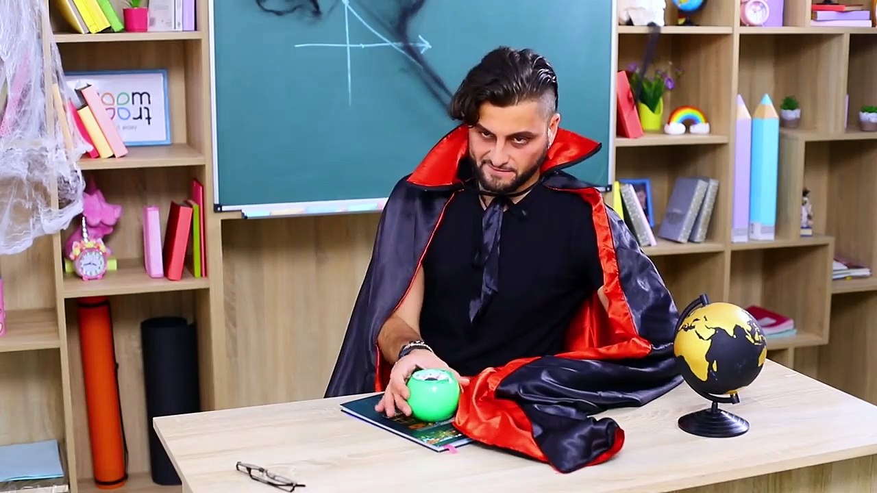 ¡Zombi En La Escuela! / 11 Útiles Escolares Al Estilo Zombi