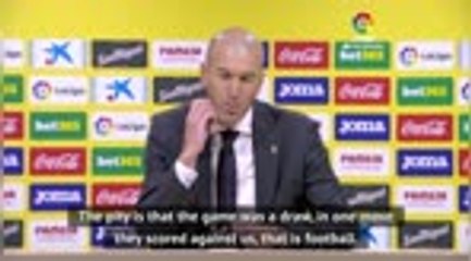 Video herunterladen: Zidane under pressure after Real held at Villarreal