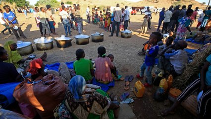 Télécharger la video: Conflict in Ethiopia's Tigray region pushes refugees to Sudan