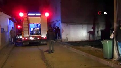 Yer: Bursa... Karantinada olan ailenin evi yandı