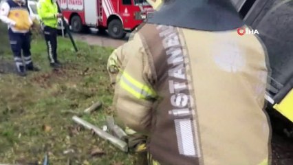 Kayaşehir'de yoldan çıkan bir yolcu otobüsü yolun kenarındaki boş araziye uçtu