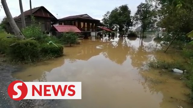 Several villages in Kedah suffer flash floods after continuous downpour