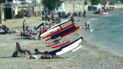 Kısıtlama biter bitmez sahile akın ettiler