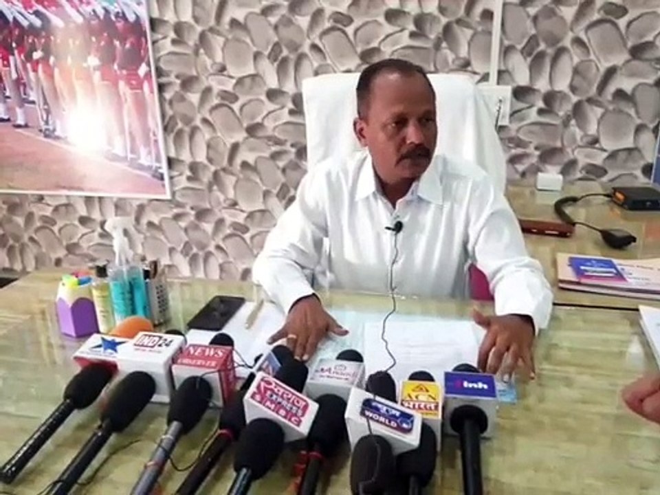 जमीनी विवाद को लेकर रचा षडयंत्र, गाड़ी रोक कर फो...