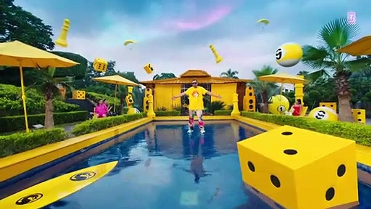 First Kiss Song Teaser - Yo Yo Honey Singh Feat. Ipsitaa - Bhushan Kumar - 24 November 2020