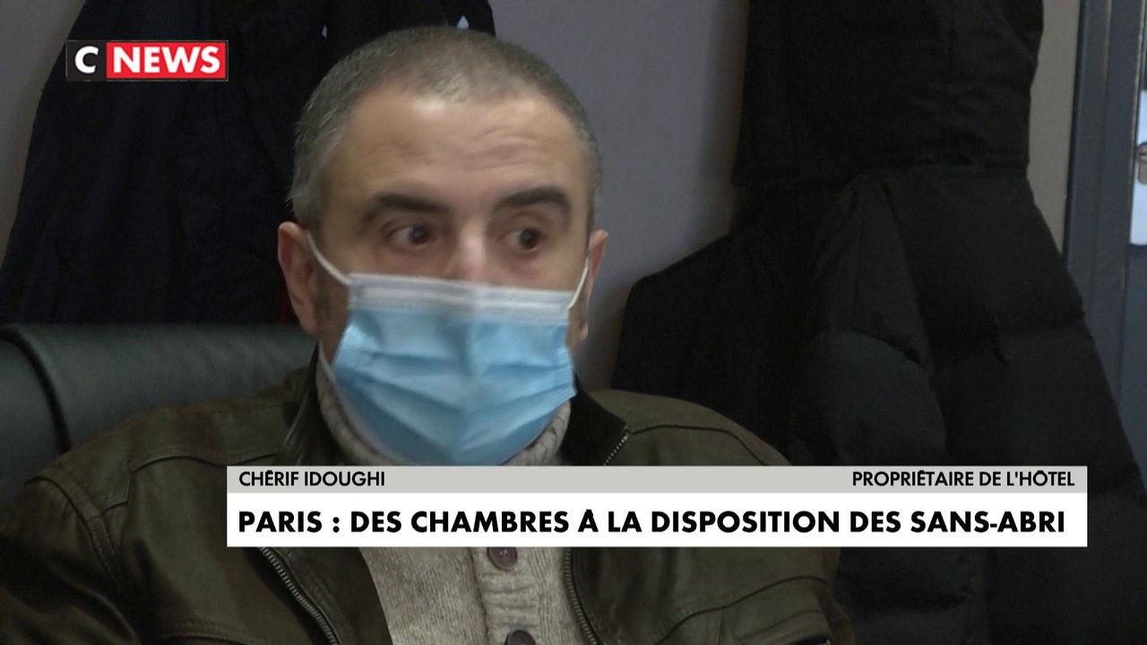 Covid : Un hôtel parisien survit grâce aux SDF