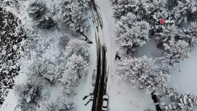 Beyaza bürünen 'Dumanlı Tabiat Parkı' görsel şölen sundu