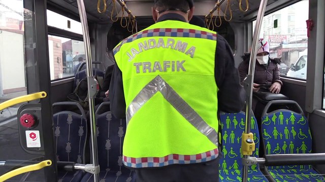 İSTANBUL - Jandarma ekipleri Kovid-19 tedbirlerini denetledi