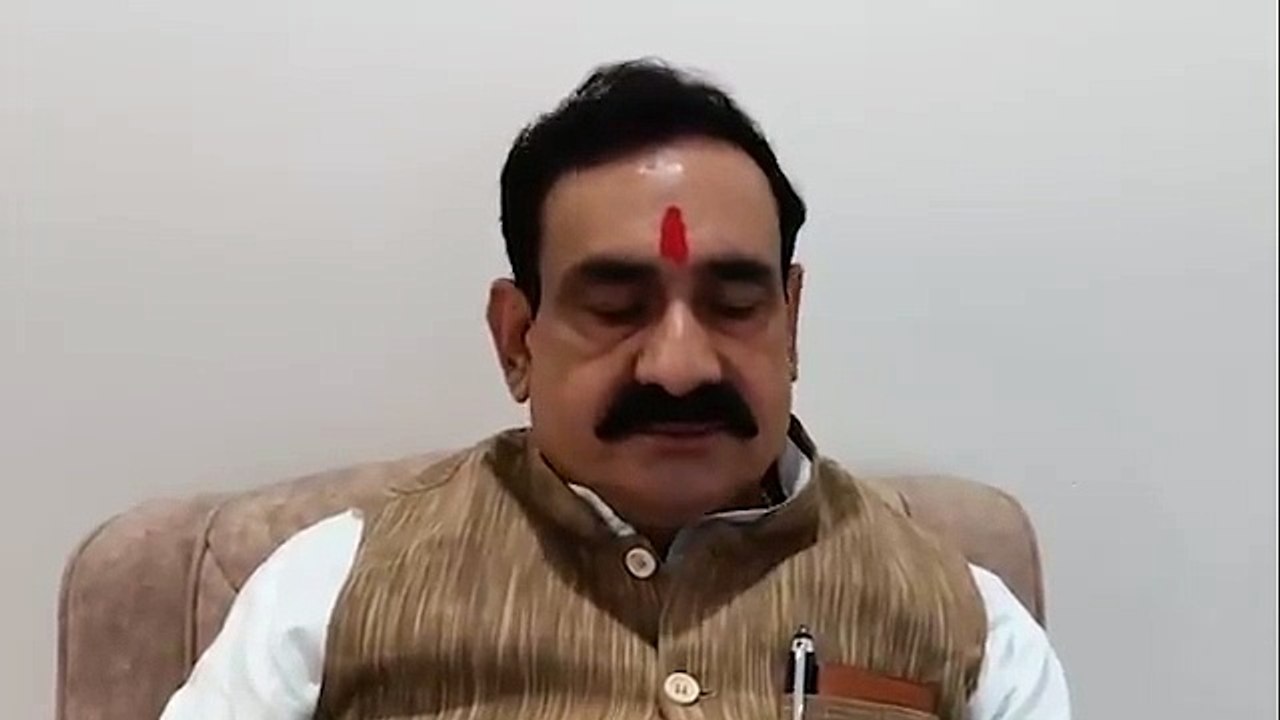 'ए सूटेबल बॉय' और 'नेटफ्लिक्स' के खिलाफ कानूनी कार्रवाई करेंगे नरोत्तम मिश्रा, मंदिर में किंसिंग सीन को लेकर है नाराज