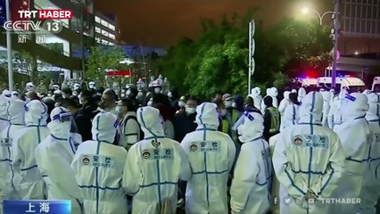 Şanghay Havalimanı'nda koronavirüs paniği