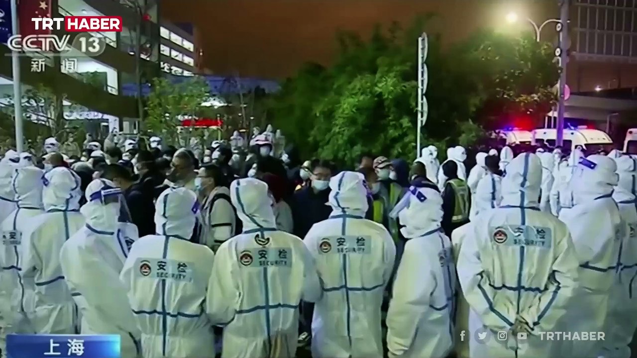 Şanghay Havalimanı'nda koronavirüs paniği