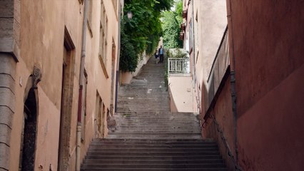 Bande-annonce PROFESSION DU PÈRE (sortie le 28 juillet 2021)