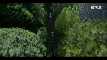 Emma Corrin: Το αστρονομικό ποσό που κόστισε το νυφικό για το ρόλο της ως Νταϊάνα