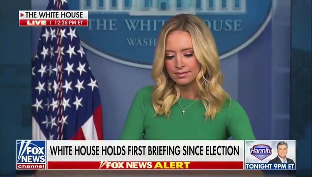 En España tenemos a La Sexta y en EEUU tienen a la CNN, pero allí la jefa de prensa de la Casa Blanca se dedica a pegarles zascas a sus reporteros