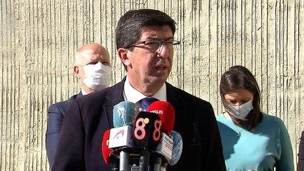 Marín lamenta que la Educación esté "en manos de Otegi y Rufián"