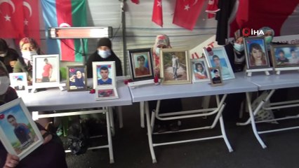 HDP önünde evlat nöbeti tutan acılı babadan PKK’ya tepki