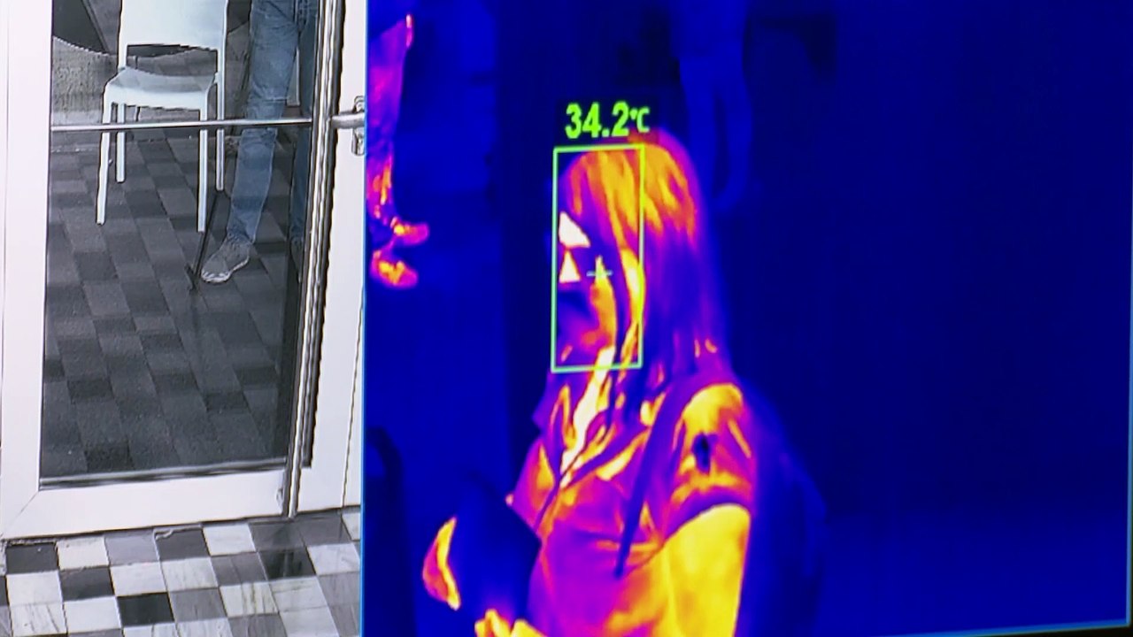 España exige desde hoy una PCR negativa a viajeros internacionales