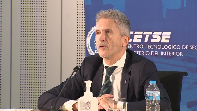 Marlaska censura el pequeño conocimiento de Casado sobre inmigración