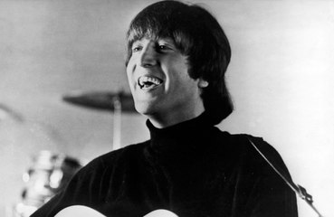ジョン・レノンが殺害犯のためにサインしたアルバムがオークションに登場