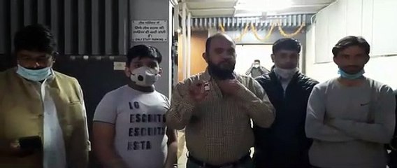 आगरा में पैथोलॉजी बांट रही हैं मौत, टेस्टिंग के नाम पर एक्सपायरी इंजेक्शन लगाने का खेल आया सामने