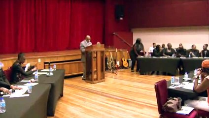 Prisoners Defeat Officers in Debate