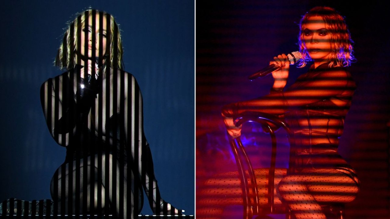 Jennifer Lopez Is Accused of Copying Beyoncé at the AMAs