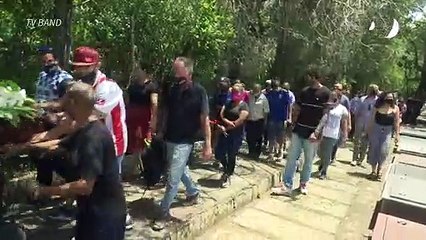 Ações do Carrefour desabam