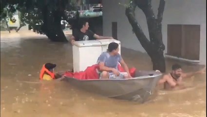 Rescues continue in Honduran valley after Iota's flooding