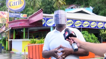 Maracas Vendors Urge People Not To Crowd Beaches