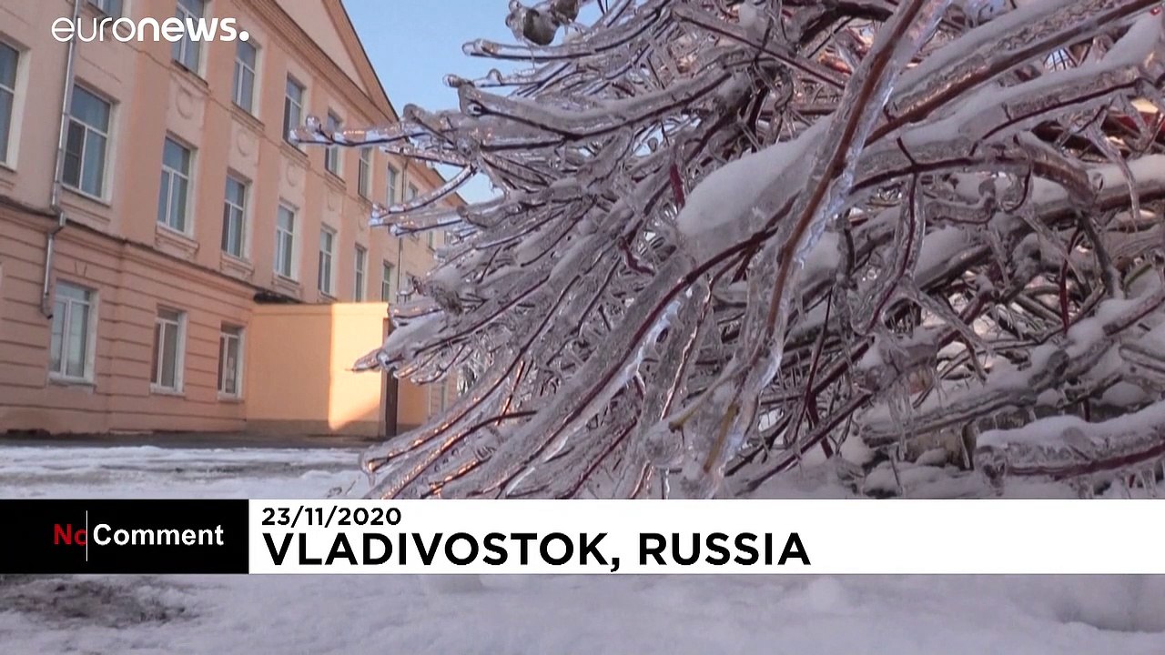 شاهد: مدينة فلاديفوستوك الروسية تتجمد والسلطات تقول إنها أمام "كارثة طبيعية"