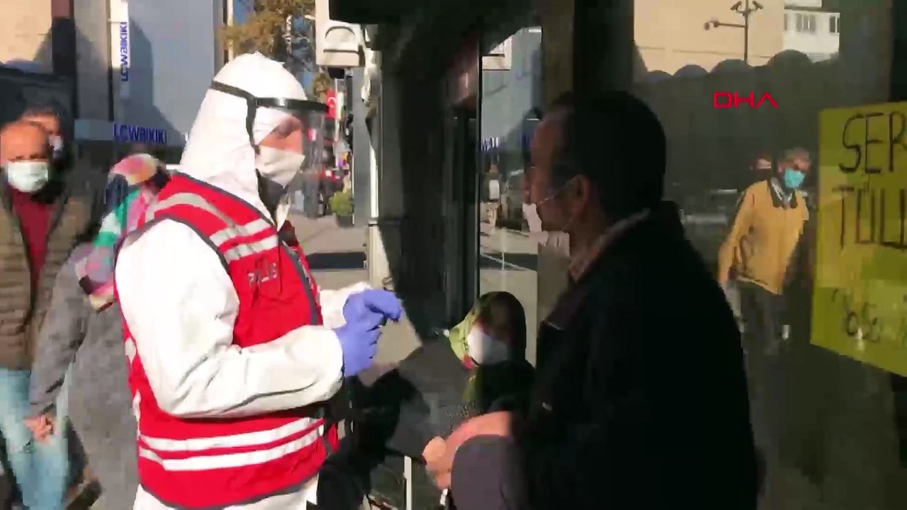 Polis denetiminde ilginç diyalog... ''Sen bu dünyada yaşamıyor musun?''