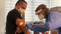 20 bin kişi başvurdu: Çin aşısı gönüllülere uygulanıyor