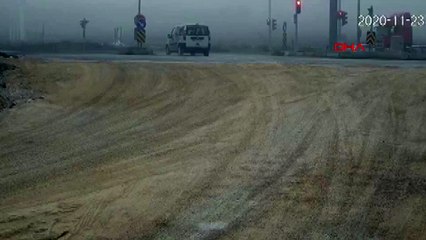 Ortalığı savaş alanına çeviren  zincirleme kaza kamerada