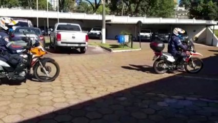 Samu atende mulher que teve a casa invadida por criminosa, no Bairro Country