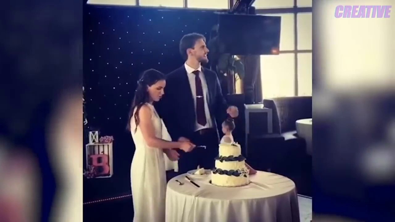 20 FUNNIEST WEDDING MOMENTS CAUGHT ON CAMERA