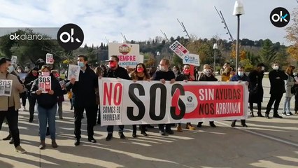 Miles de hosteleros se concentran en Valladolid contra las restricciones al grito de "queremos trabajar"