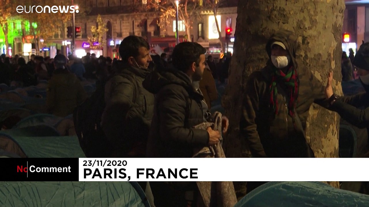 Προσφυγικός καταυλισμός στο κέντρο του Παρισιού