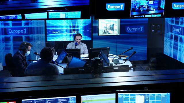 Des soldats français en Chine, une mode de retour au pays : d'où vient l'expression tchin tchin ?