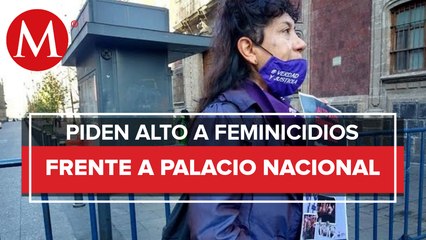Mujeres protestan en Palacio Nacional