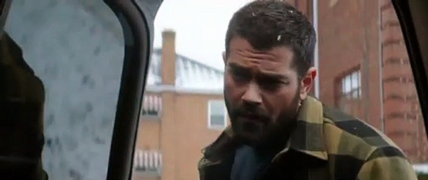 Hard Kill Film - Extrait avec Bruce Willis et Jesse Metcalfe - La rencontre