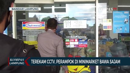 Terekam CCTV, Perampok di Minimarket Bawa Senjata Tajam