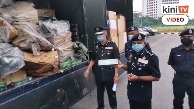 Polis Johor lupus rokok, arak seludup bernilai RM2.5 juta