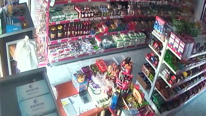 ADANA - Yaşlı kadını evinde gasp ettiği iddiasıyla 3 zanlı yakalandı