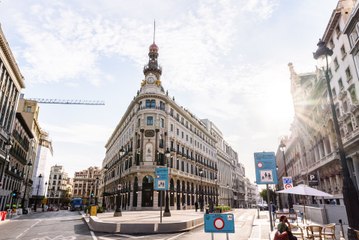 Tải video: Federico a las 8: ¿Por qué la gente quiere vivir en Madrid?