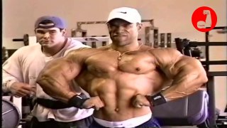 A Day In The Life Of Kevin Levrone - Chest Workout | Battle For The Olympia 1996